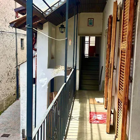 Casa Giu La 펜션 *